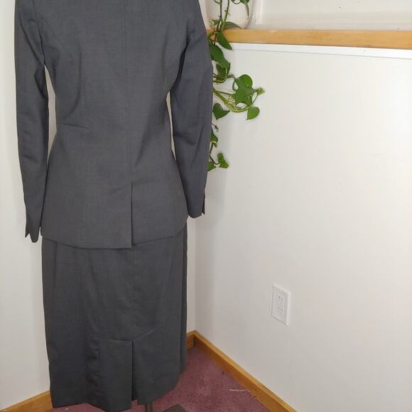 Pendleton Grey 2-Piece Wool Suit, 6/8 - Picture 4 of 8